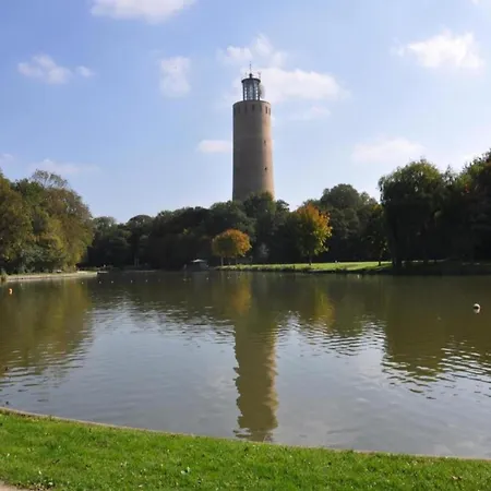 In Near Sea And Prázdninový dům