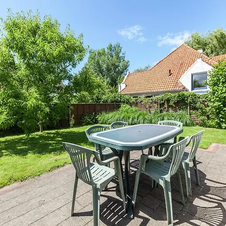 In Near Sea And Prázdninový dům