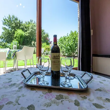 Prázdninový dům In Near Sea And *