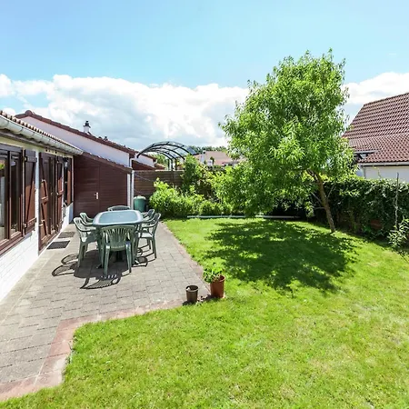 In Near Sea And Prázdninový dům *